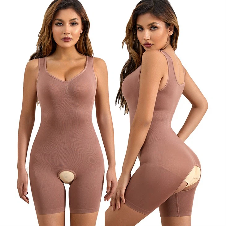 Intimo modellante con cavallo aperto